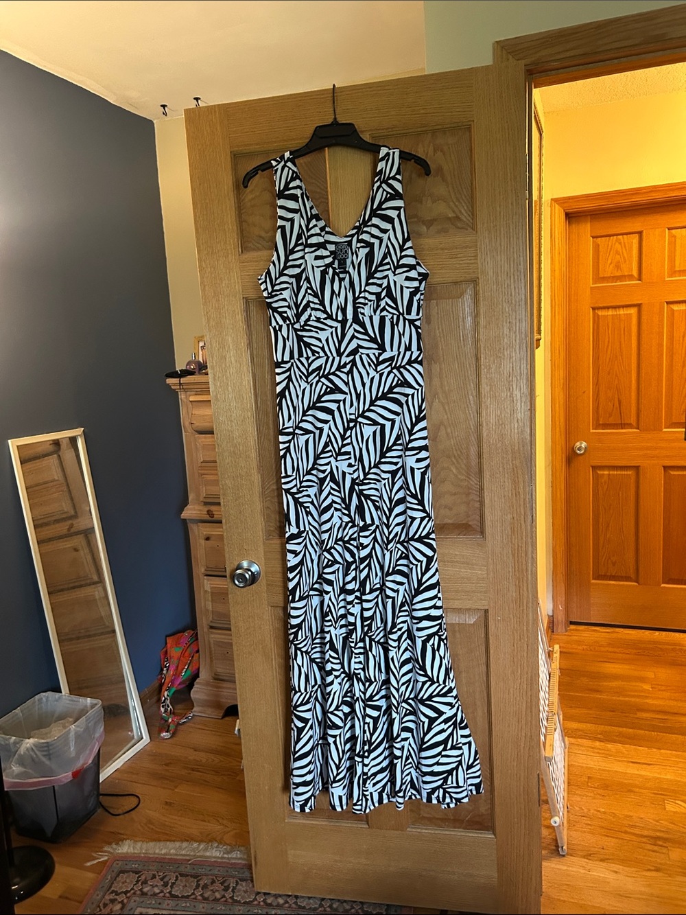 Clara Sun Woo Black & White Leaf-Print Maxi Dress